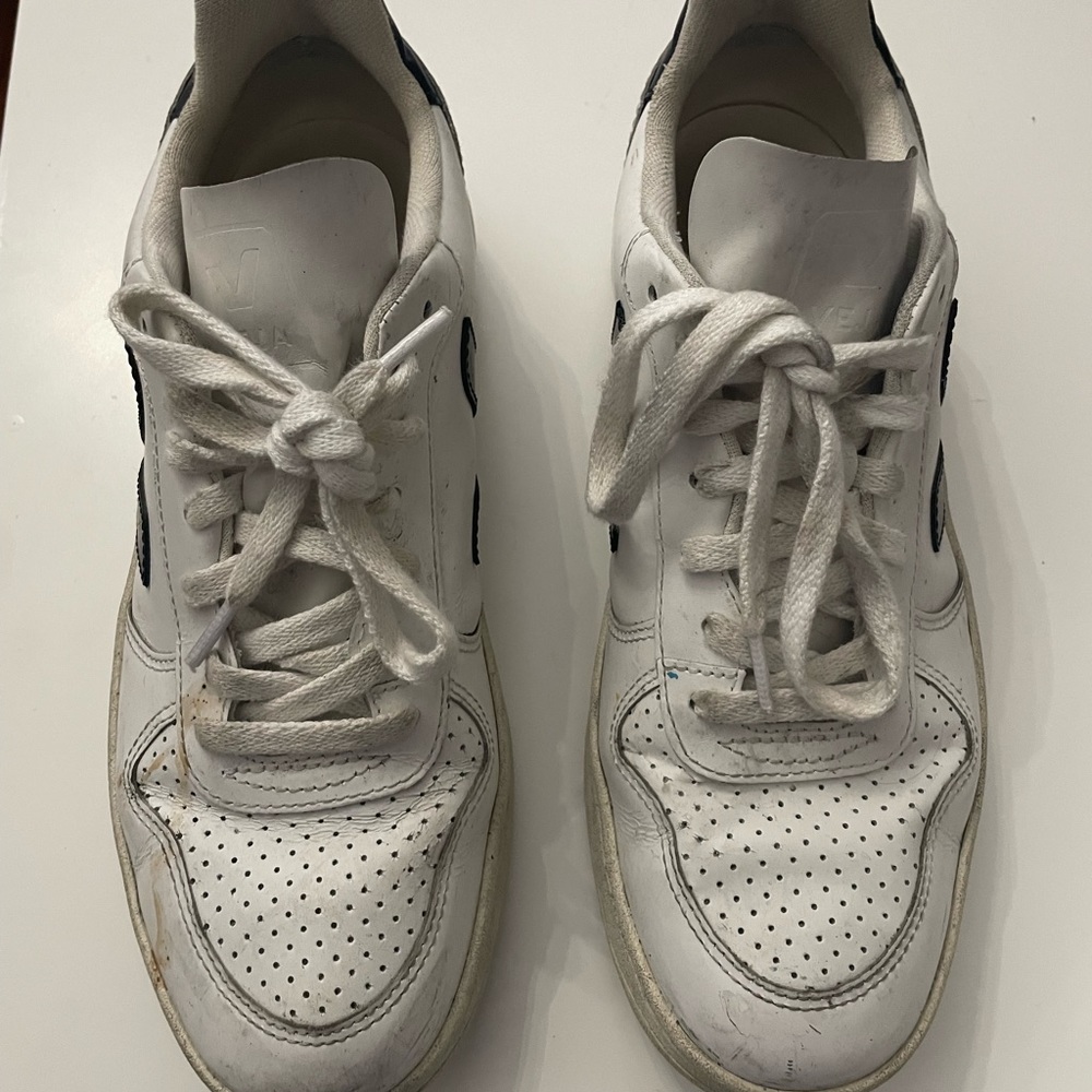 Veja Sneakers
